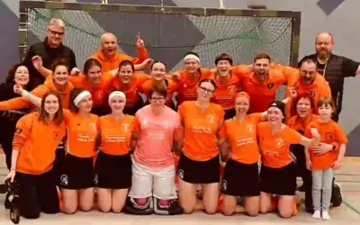 Dominante Saison gekrönt: Hockey-Damen des Post SV Chemnitz steigen in die Regionalliga auf